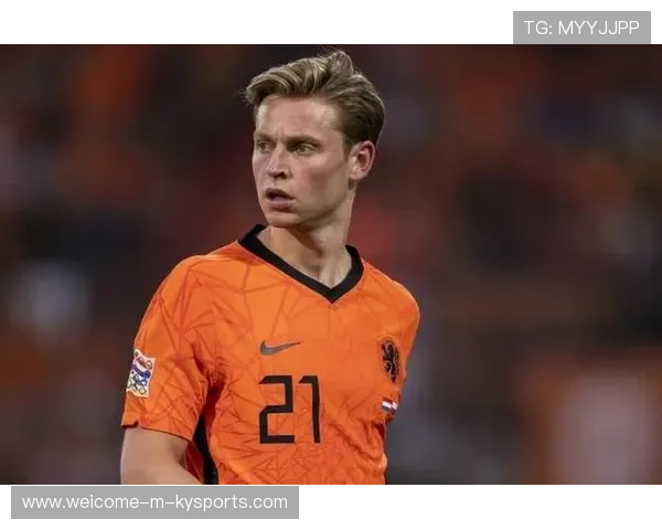 弗兰基·德容长途奔袭带球——中场艺术与速度的完美结合