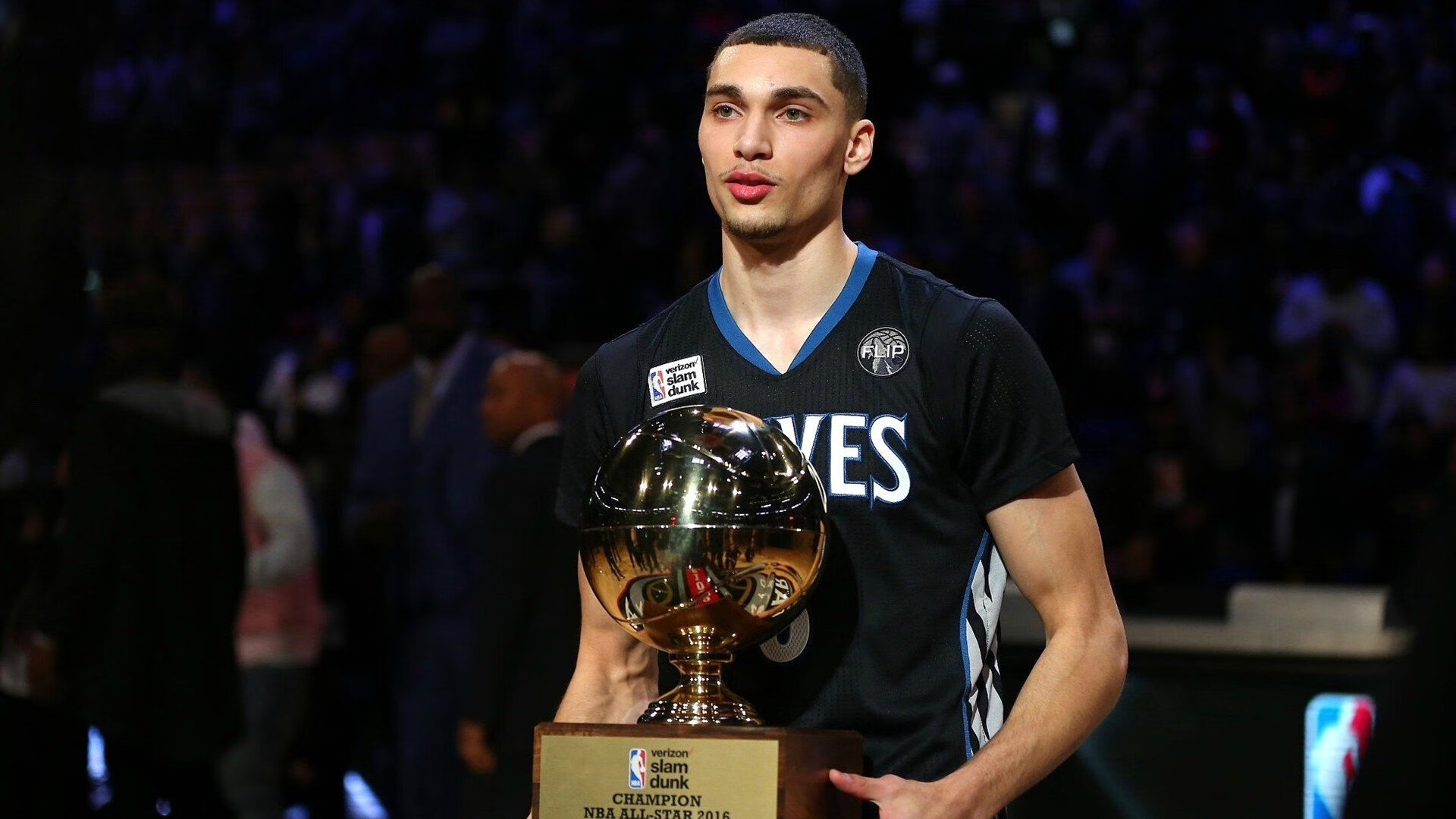 开云体育官方下载-文班亚马潜力：身高、臂展、投篮，文班亚马集锦